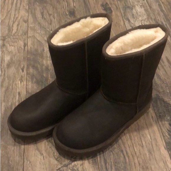 UGG Shoes - UGG Brown Leather Winter Boots